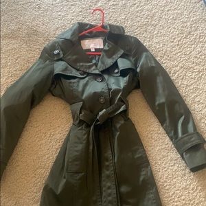 Classic with a little edginess rain coat ❤️